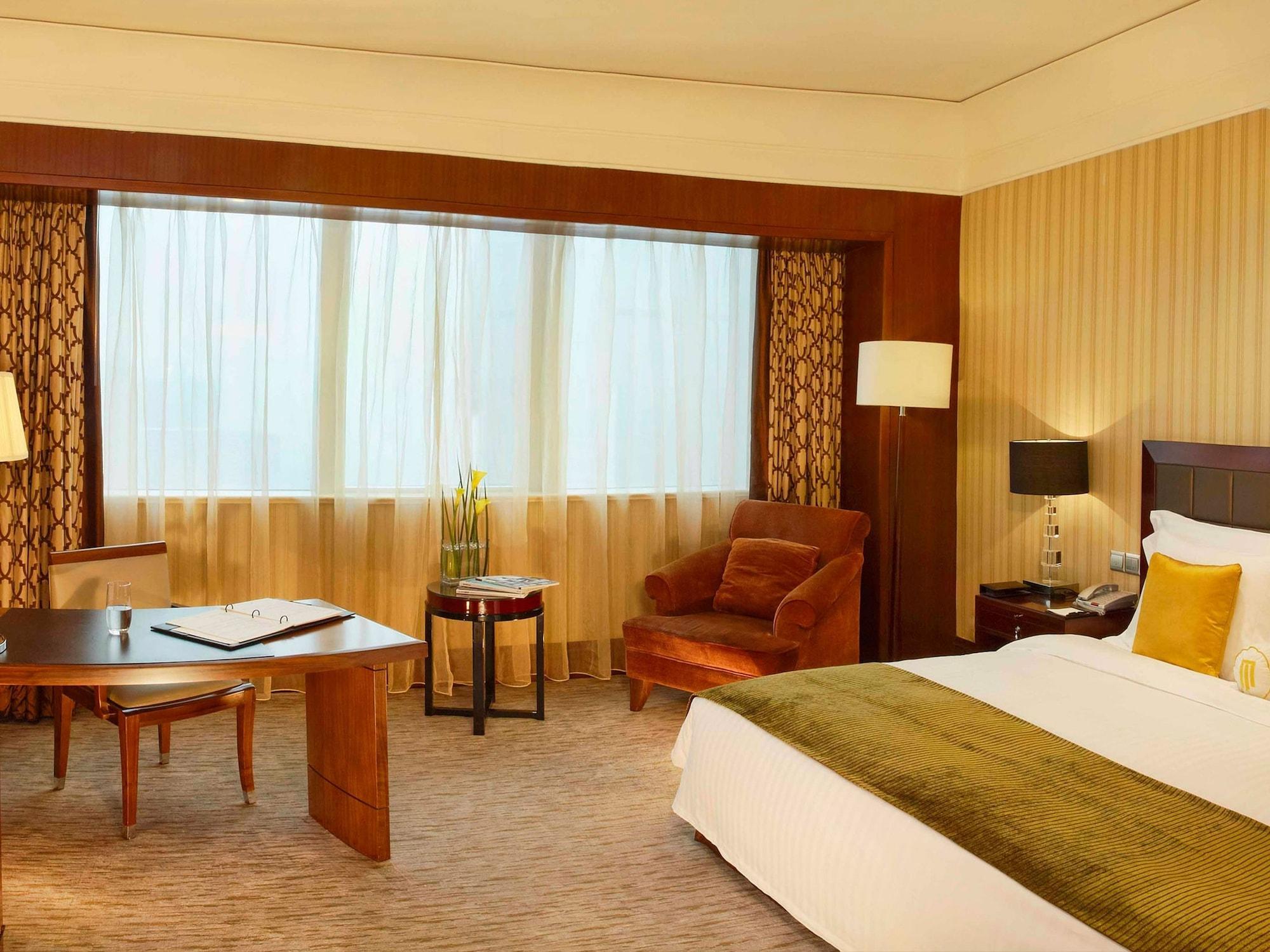 Wuhan Jin Jiang International Hotel Exteriör bild