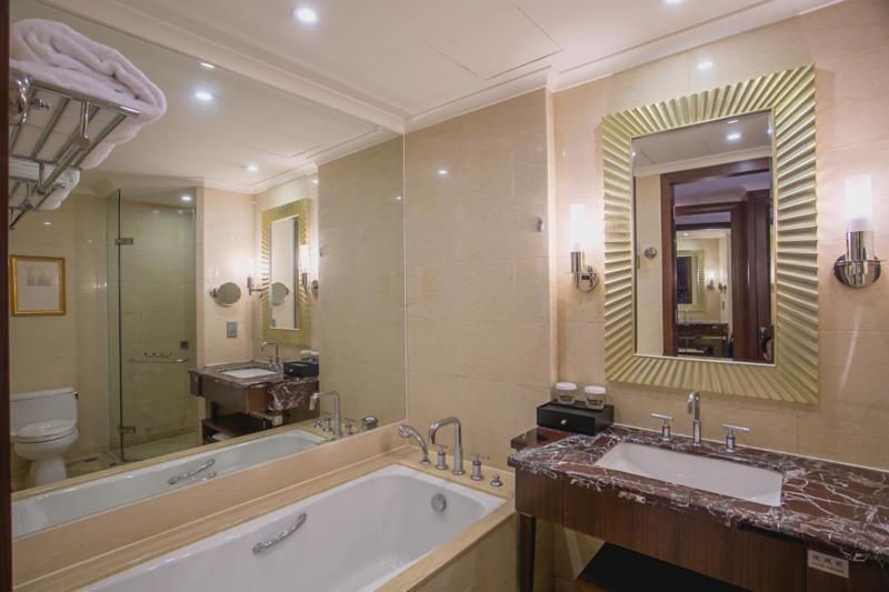 Wuhan Jin Jiang International Hotel Exteriör bild