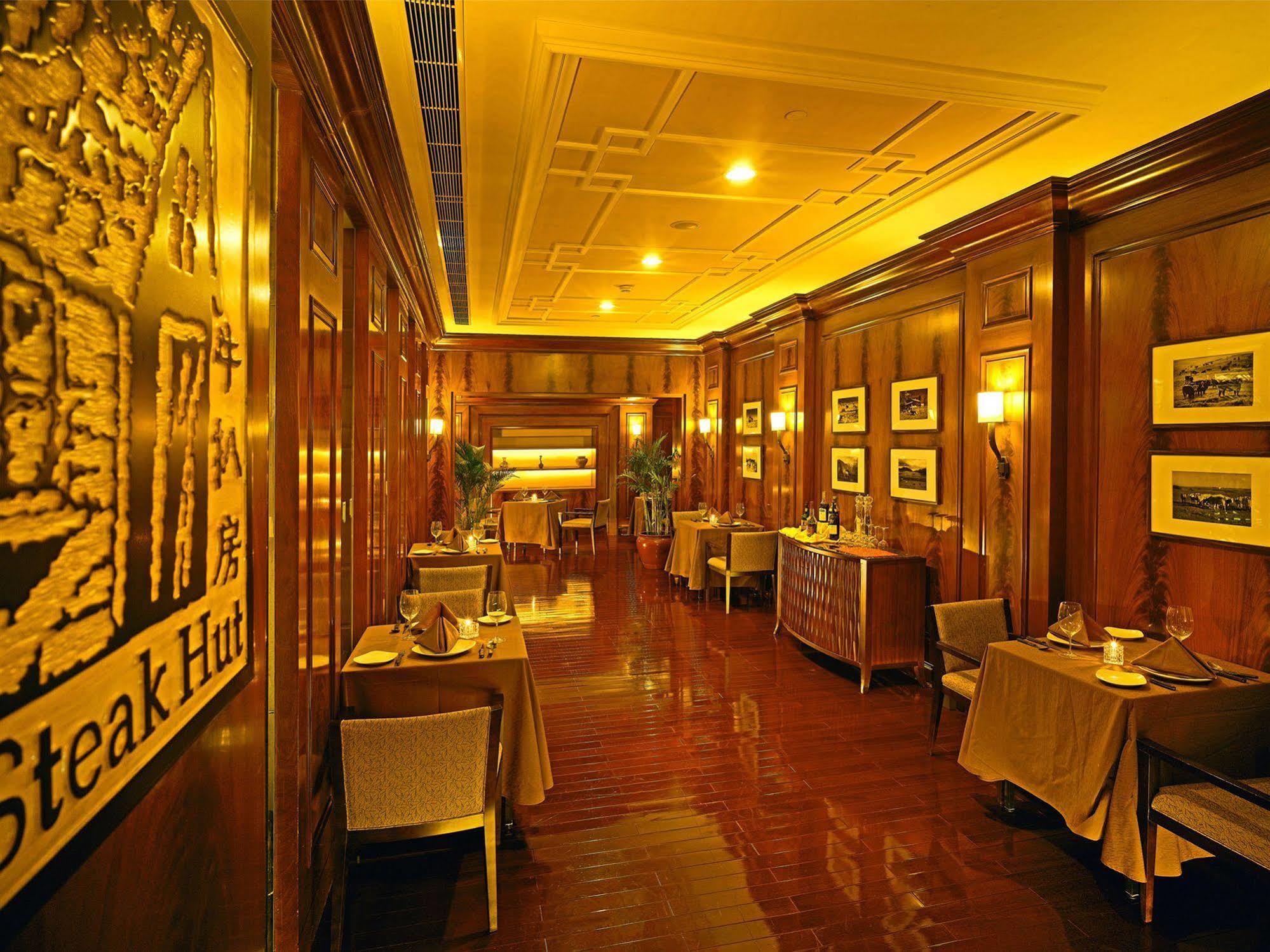 Wuhan Jin Jiang International Hotel Exteriör bild
